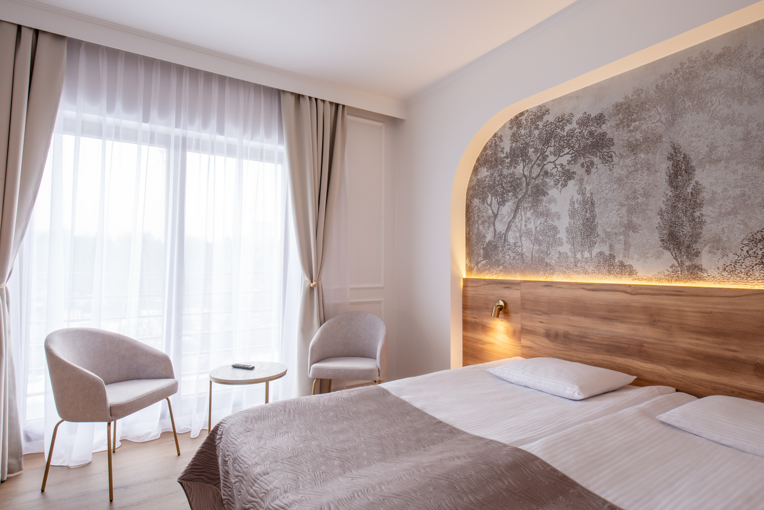 Pokój TWN – dwuosobowy z podwójnym łóżkiem